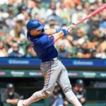 ¡Bombazo Familiar en Detroit! Josh Jung Regala a Mamá un Jonrón Contra su Hermano Jace