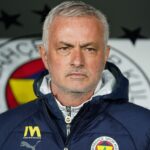 Mourinho en Modo "Ironía On": ¿Cómo Elige la Alineación del Fener? ¡Tirando Monedas al Aire!