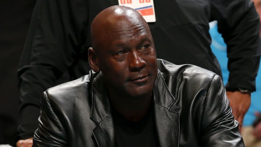 ¡MJ Vuelve a la Cancha! Jordan se Une a NBC para Analizar la NBA ¡Prepárense para la Magia!