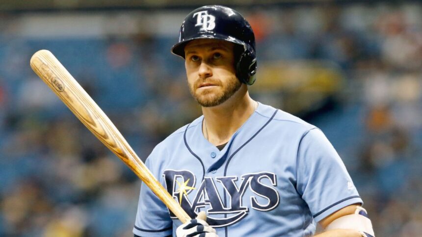 Longoria Firma Contrato 1 Día y Se Retira con los Rays: Leyenda de Tampa Bay