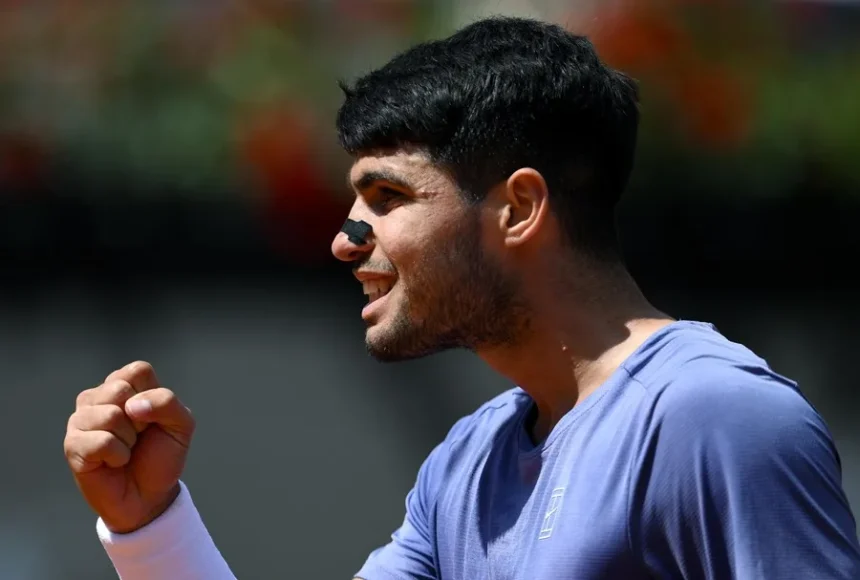 Alcaraz supera a Khachanov en Roma: Avanza a cuartos del Masters 1000
