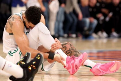 Tatum, fuera por lesión: Celtics al borde de la eliminación, MRI clave