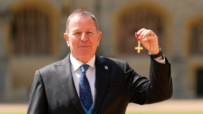 Martin Brundle, Leyenda de la F1, Honrado con la Orden del Imperio Británico