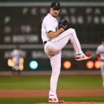 Royals Fichan a Rich Hill (45) con Contrato de Ligas Menores