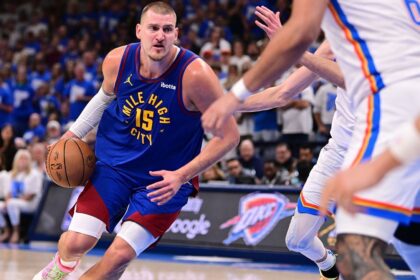 Jokic Resurge con 44 Puntos, Pero Nuggets al Borde de la Eliminación