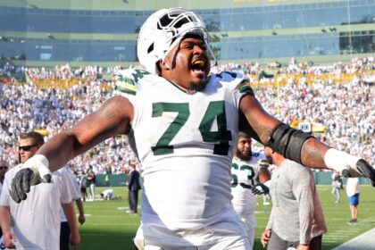 Jenkins Falta a Entrenamientos con Packers por Renegociación Contractual