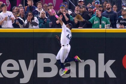Julio Rodríguez Roba Jonrón Espectacular a Yankees: ¡Revancha y Exhibición Defensiva!