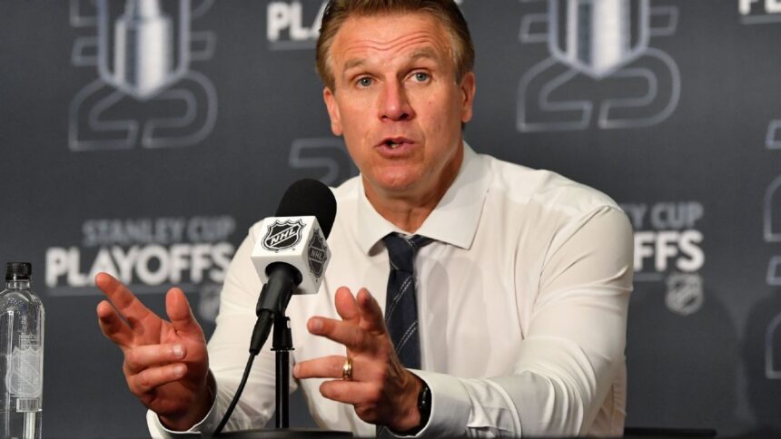 Kings Confirman a Jim Hiller como DT y a Ken Holland como GM