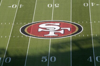 49ers Venden Parte del Equipo: Tres Familias Bay Area Invierten en la Franquicia