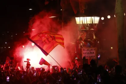 Detenidos tras celebración del Barça: Robos y disturbios en Canaletes