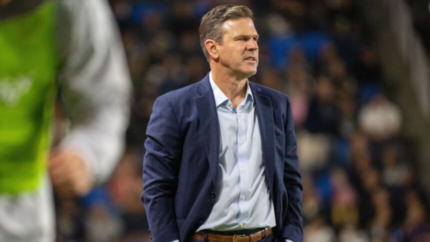 Galaxy Confirma a Vanney: Extiende Contrato Pese a Inicio Histórico Sin Victorias