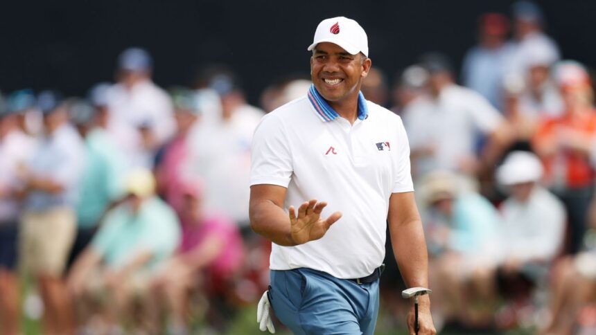 PGA Championship: Jhonattan Vegas Sorprende, Scheffler Acecha y DeChambeau al Rescate