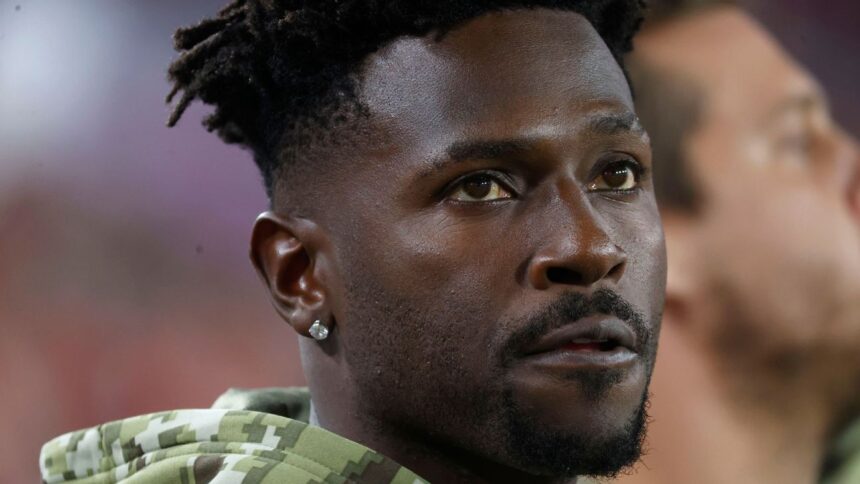 Antonio Brown Detenido Brevemente Tras Tiroteo en Evento de Boxeo en Miami
