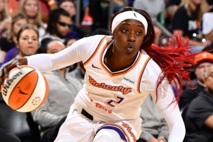 Kahleah Copper, estrella de Mercury, baja 4-6 semanas por lesión de rodilla