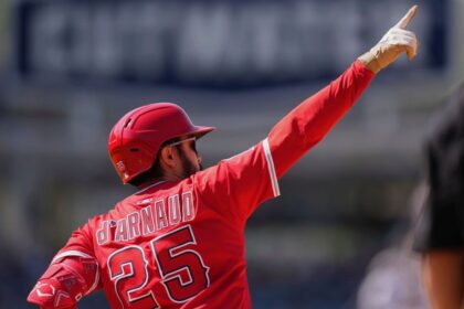 Angels Sorprenden a Dodgers: Barrida Histórica Tras 15 Años, Ohtani Cae