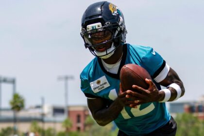 Hunter Impresiona a Lawrence: Chispa y Explosividad en Ataque de los Jaguars