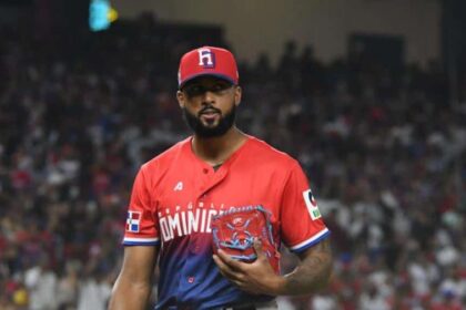 Sandy Alcántara listo para lanzar por RD en el Clásico Mundial 2026: ¡A la espera!