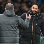 Amorim: Presión Desigual con Postecoglou, ¿Por Qué en el United?