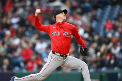 Buehler Regresa: Lanzará vs Mets Tras Problemas en el Hombro