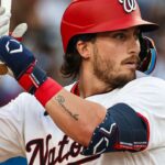 Crews Conecta HR, Pero Sale Lesionado: Nacionales Vencen a Bravos