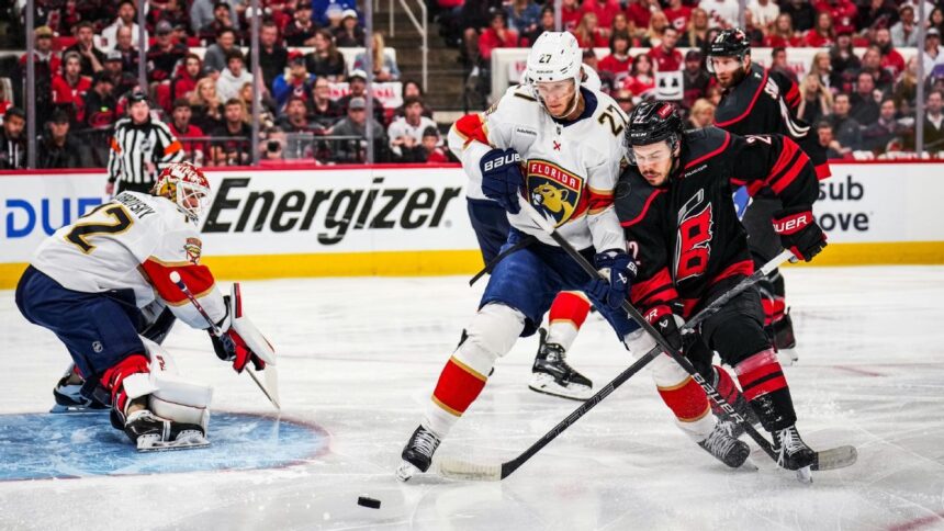 Panthers aplastan a Hurricanes en inicio de final del Este: 5-2