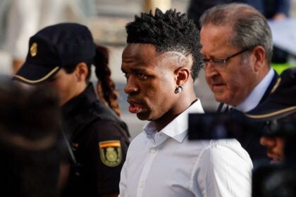 Condena histórica: Fans del Valladolid, culpables por insultos racistas a Vinícius Jr.