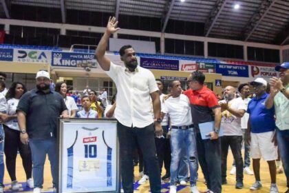 Marineros Puerto Plata Retiran Camiseta #10 de Marlon Martínez: "El Rey" Inmortalizado