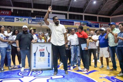 Marineros de Puerto Plata Retiran el #10 de la Leyenda Marlon Martínez