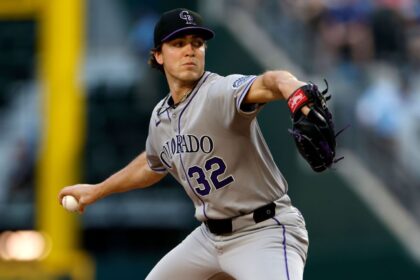 Rockies colocan a Chase Dollander en lista de lesionados: MLB