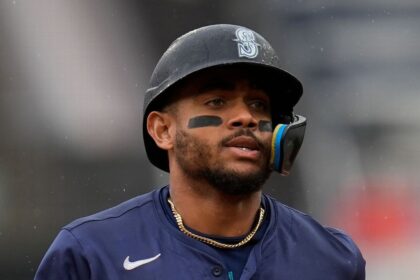 Rodríguez, baja de última hora en Mariners vs Astros