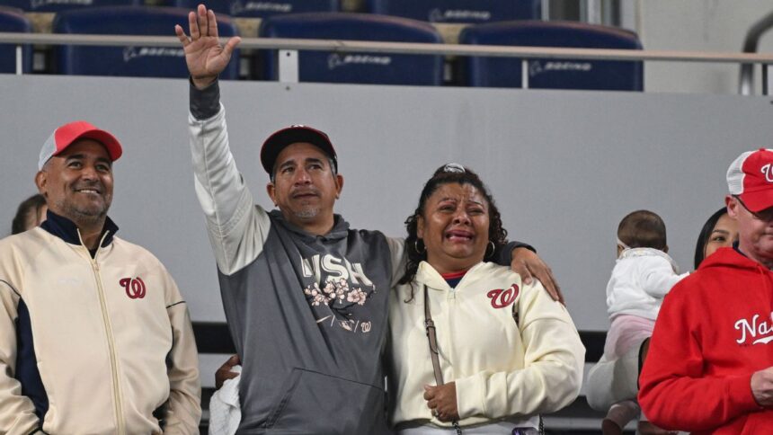 Ruiz brilla con RBI y reúne a sus padres en triunfo de los Nationals