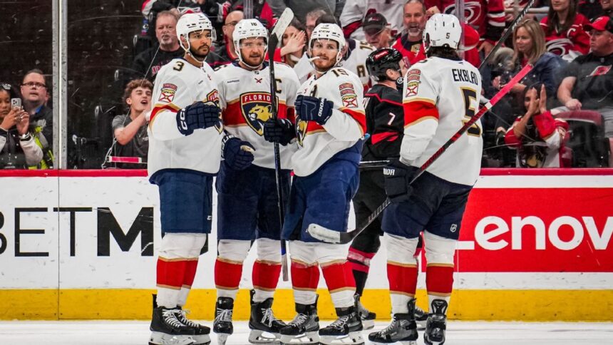 Panthers aplastan a Hurricanes 5-0: Tkachuk y Bennett brillan, ¿Reinhart en duda?