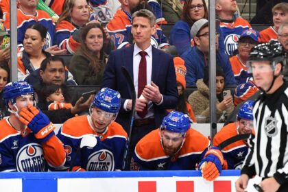 Knoblauch: El Maestro de los Ajustes Clave en la NHL con los Oilers