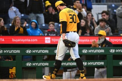 Skenes ante rumores de cambio: "Cualquiera puede ser GM" en Piratas de Pittsburgh
