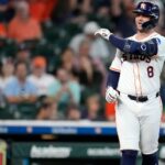 Walker de Astros: Rayos X Limpios Tras Ser Golpeado por Lanzamiento