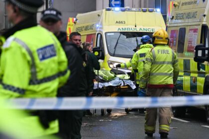 Hombre acusado tras incidente en desfile del Liverpool: 79 heridos