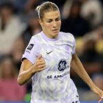 Fischer, de Racing Louisville, sancionada 3 partidos por jalar cabello en la NWSL
