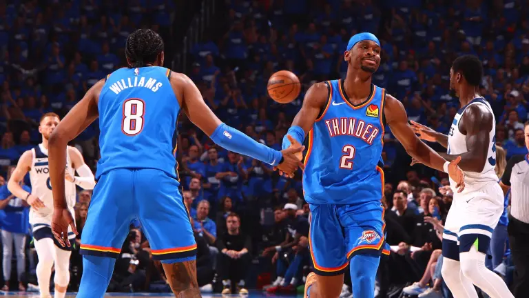 Thunder arrasa a Timberwolves y vuelve a Finales NBA tras 13 años