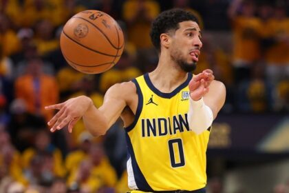 Haliburton hace historia: Triple-Doble épico da ventaja 3-1 a Pacers
