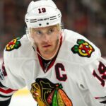 Toews, ex estrella de Blackhawks, planea regreso a la NHL tras dos años