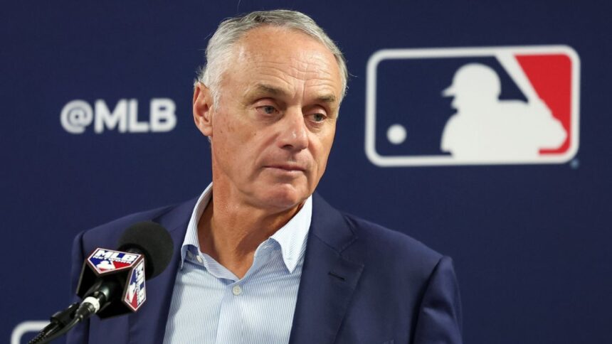 Manfred justifica reintegro de Rose y Jackson: "Era lo acordado"