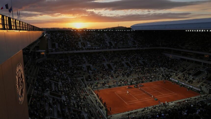 Roland Garros: Director Defiende Horarios Nocturnos, Sin Cambios a la Vista