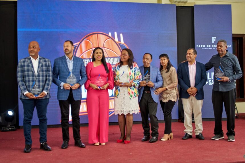 Oliver Santos y Faro de Esperanza Lanzan Copa Constitución 2025 de Baloncesto