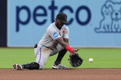 Marlins Designan a Ronny Simón tras Noche Trágica con Errores Defensivos