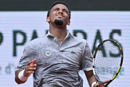 Fils se Retira del Roland Garros por Lesión: Rublev Avanza