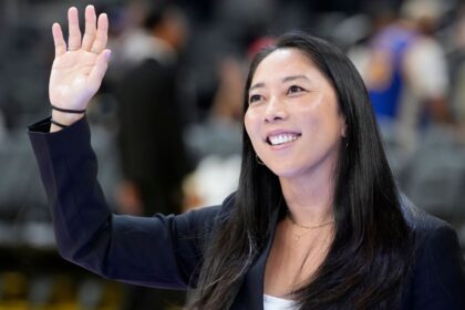 Natalie Nakase: Pionera Asiático-Americana en la WNBA, Rompe Barreras