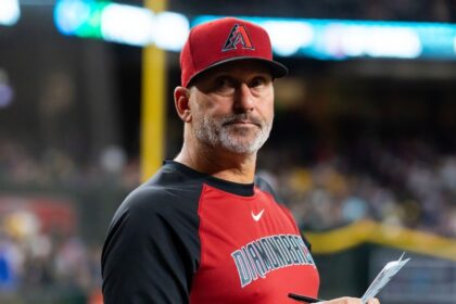 D-Backs en Crisis: Lovullo Busca Salida Tras Consejo Materno  