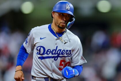 Betts, Estrella de los Dodgers, Fuera por Lesión en el Pie: Yankees al Acecho