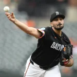 Eflin Brilla: Orioles Vencen 2-1 a Medias Blancas con Joya de 7 Entradas