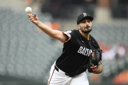 Eflin Brilla: Orioles Vencen 2-1 a Medias Blancas con Joya de 7 Entradas